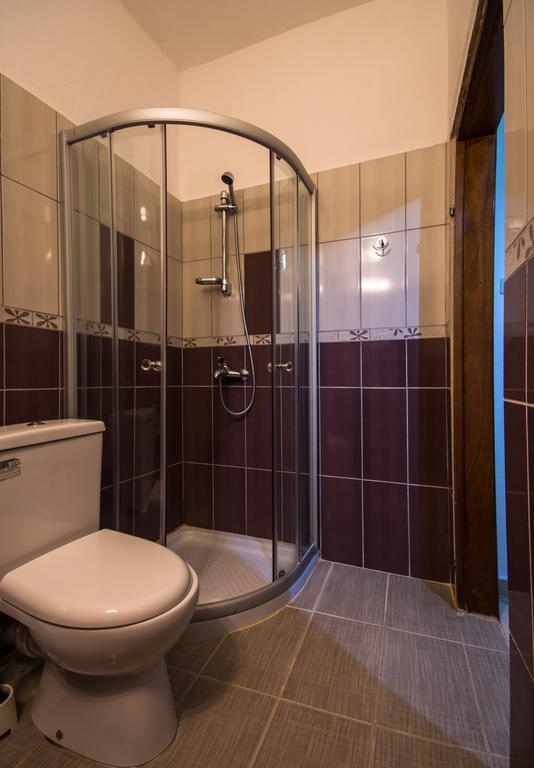 Hotel Stefani Сарти Екстериор снимка