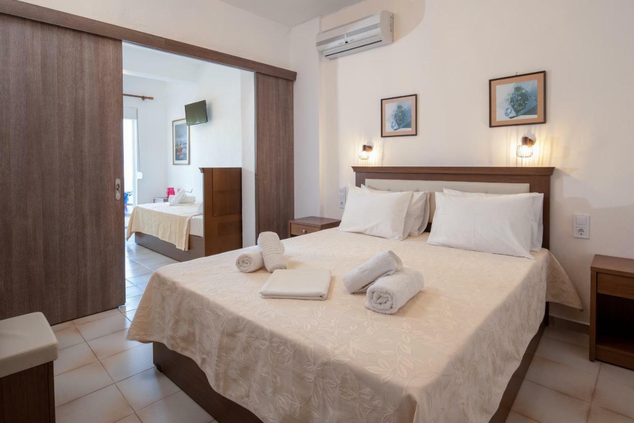 Hotel Stefani Сарти Екстериор снимка
